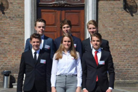 Leerlingen delen ervaringen met deelname aan de Limburgse MEP Conferentie