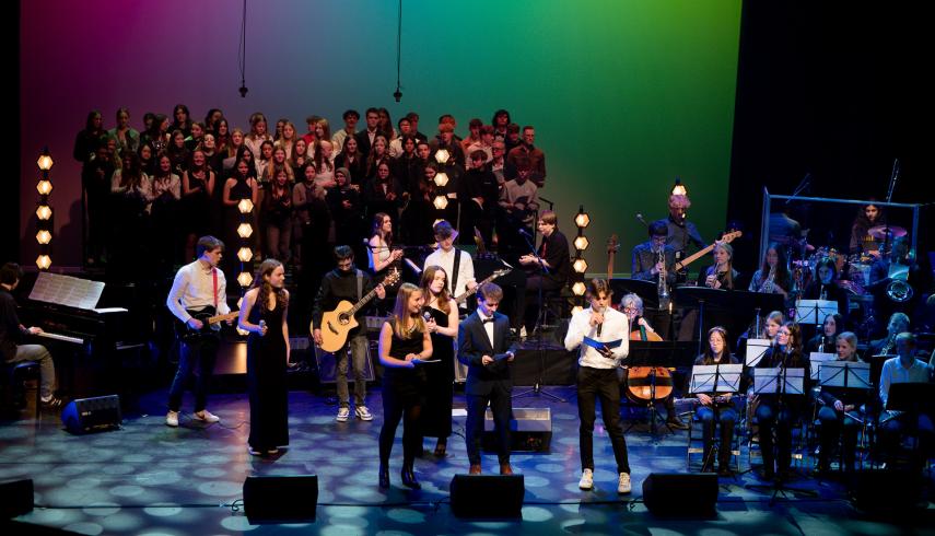 Muziekgala 2026: zanger(e)s(sen) gezocht