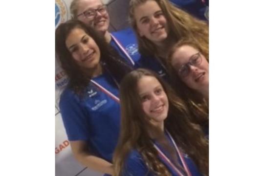 Zwemmers Phillips van Horne behalen eremetaal op de NK lifesaving Vlissingen