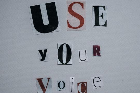 Leerlingen leren omgaan met kritisch debat en respectvolle communicatie